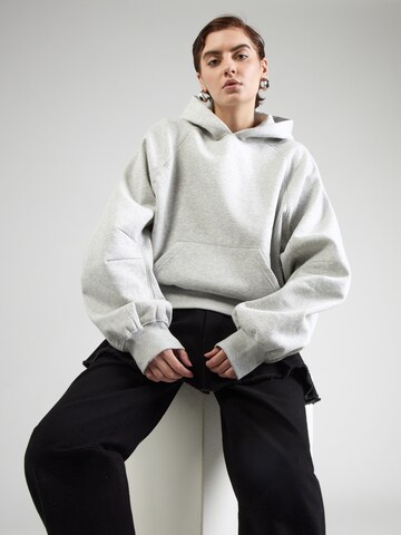 WEEKDAYSweater majica - siva boja: prednji dio