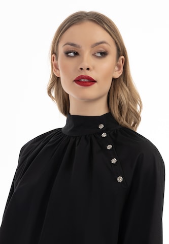 faina Blouse in Zwart