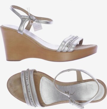UNISA Sandals & High-Heeled Sandals in 38 in Silver: front