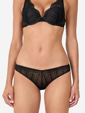 Slip di ETAM in nero: frontale