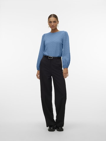 VERO MODA Bluse 'FLOWER' i blå
