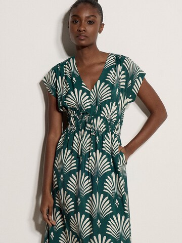 Robe ' ' Apricot en vert