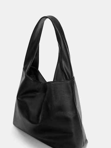 Pull&Bear Shopper in Black