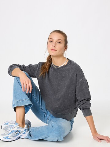 QS by s.Oliver Sweatshirt in Grey