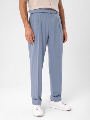 Antioch Loose fit Pleat-front trousers in Blue