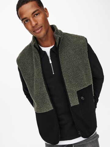 Gilet 'Milton' di Only & Sons in verde