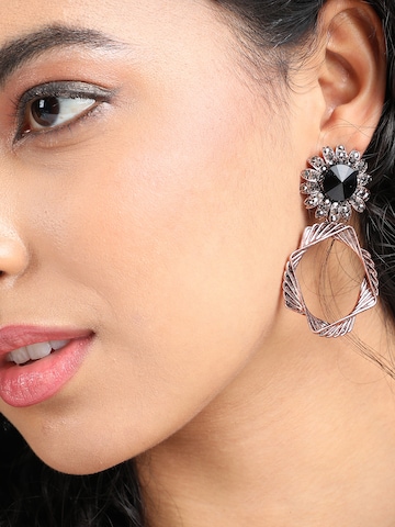 Boucles d'oreilles ' Rabina ' SOHI en noir : devant