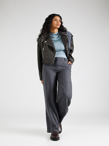 regular Pantaloni di WEEKDAY in grigio