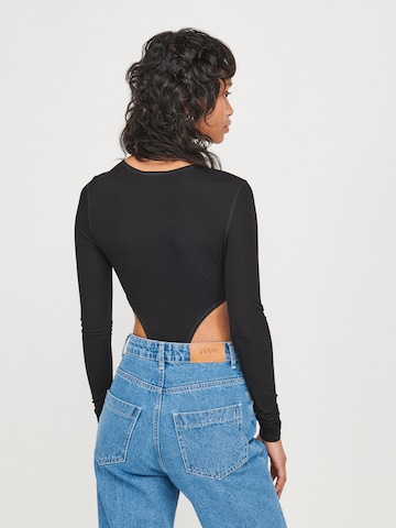ABOUT YOU x VIAM Studio Shirt Bodysuit 'Trouble' in Black: back