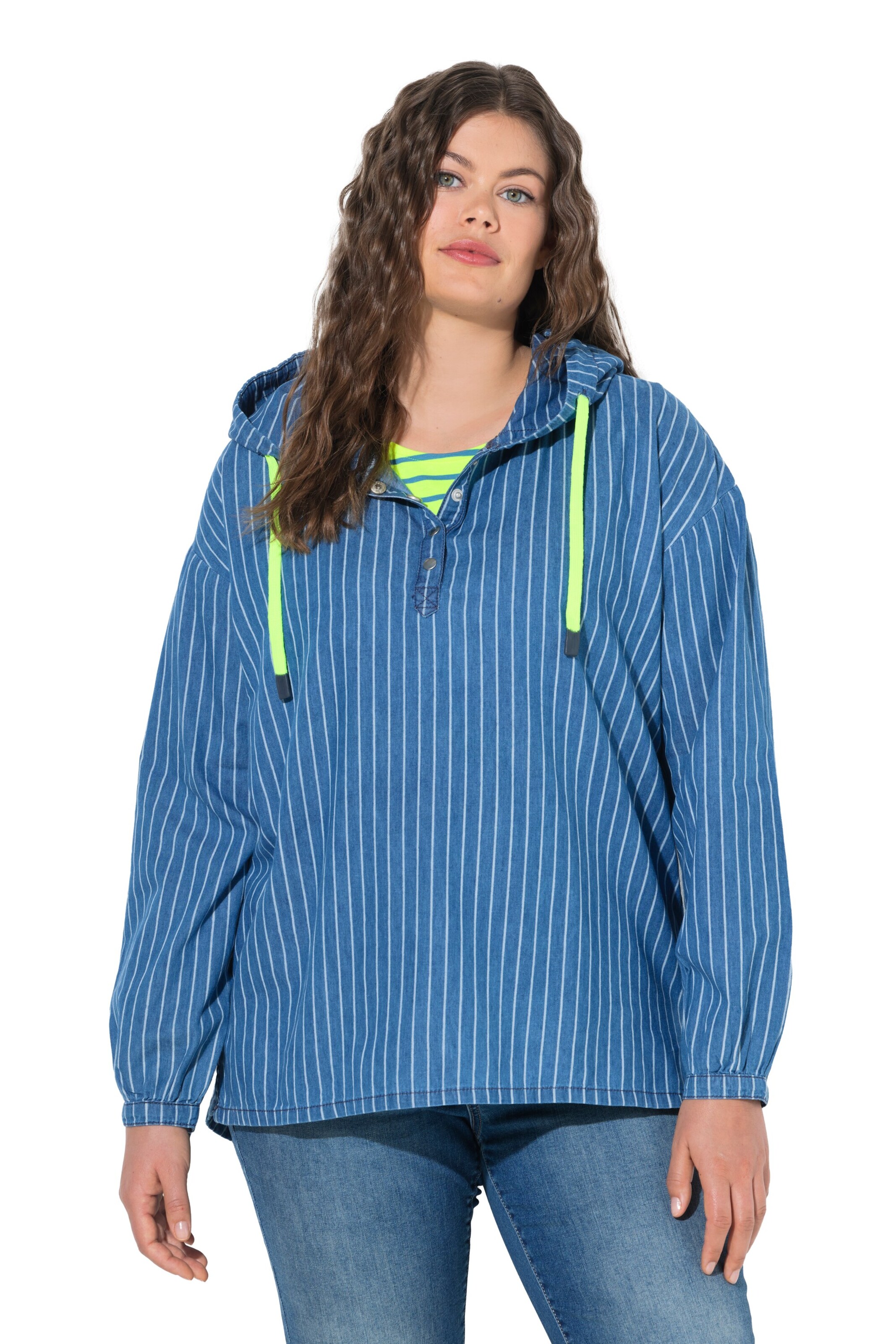 LAURASØN Blouse in Blue: front