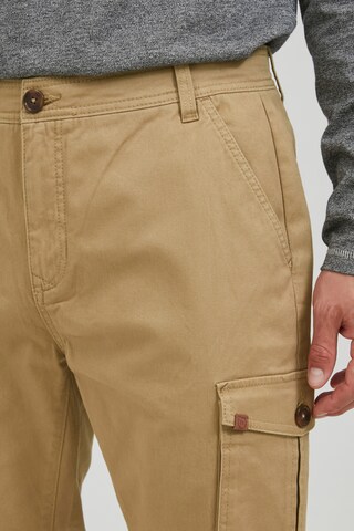 Regular Pantalon cargo 11 Project en beige