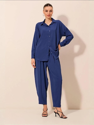 Bigdart - Calças de fato em azul: frente