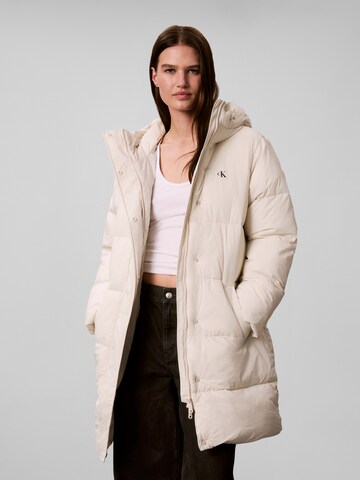 Calvin Klein Jeans Normalny krój Płaszcz zimowy w kolorze biały: przód