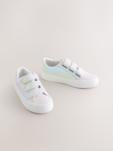 Baskets Next en blanc