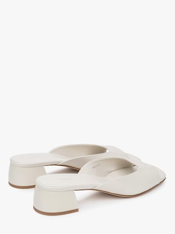Estro Mules '001-7' in White