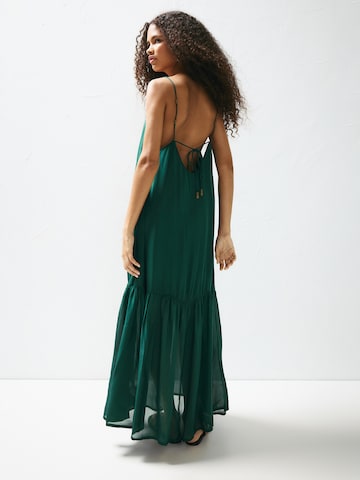 Robe d’été Pull&Bear en vert