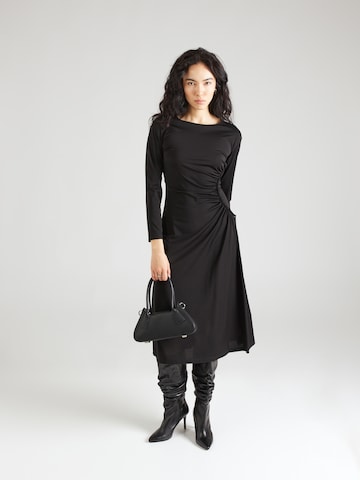 Rochie 'ROMANIA' de la Weekend Max Mara pe negru