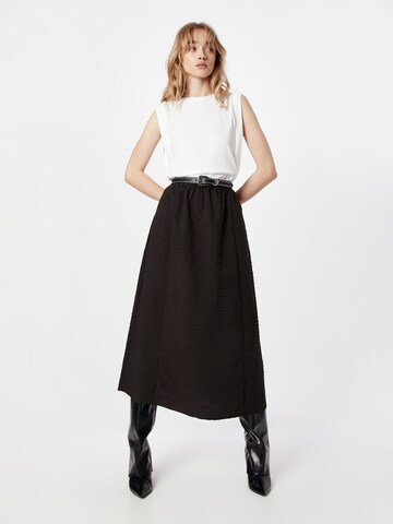 Monki - Saia em preto