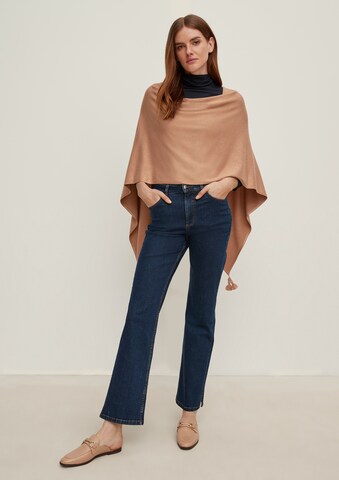 COMMA Cape in Brown