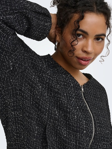 ONLY Carmakoma - Chaqueta de entretiempo 'CARAMAYA' en negro