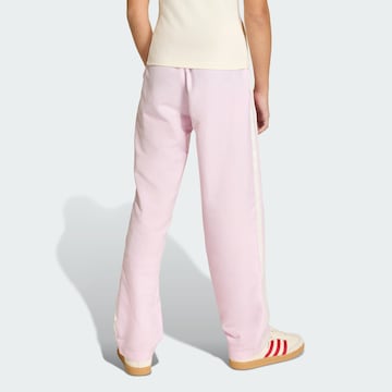 Loosefit Pantalon 'Adidas Originals x Liberty London' ADIDAS ORIGINALS en rose