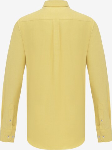 DENIM CULTURE - Ajuste regular Camisa 'Erling' en amarillo