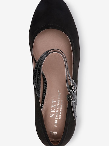Next Pumps in Schwarz