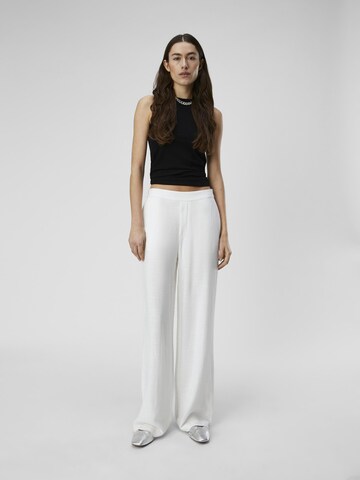 Loosefit Pantaloni 'Sanne Aline' de la OBJECT pe alb