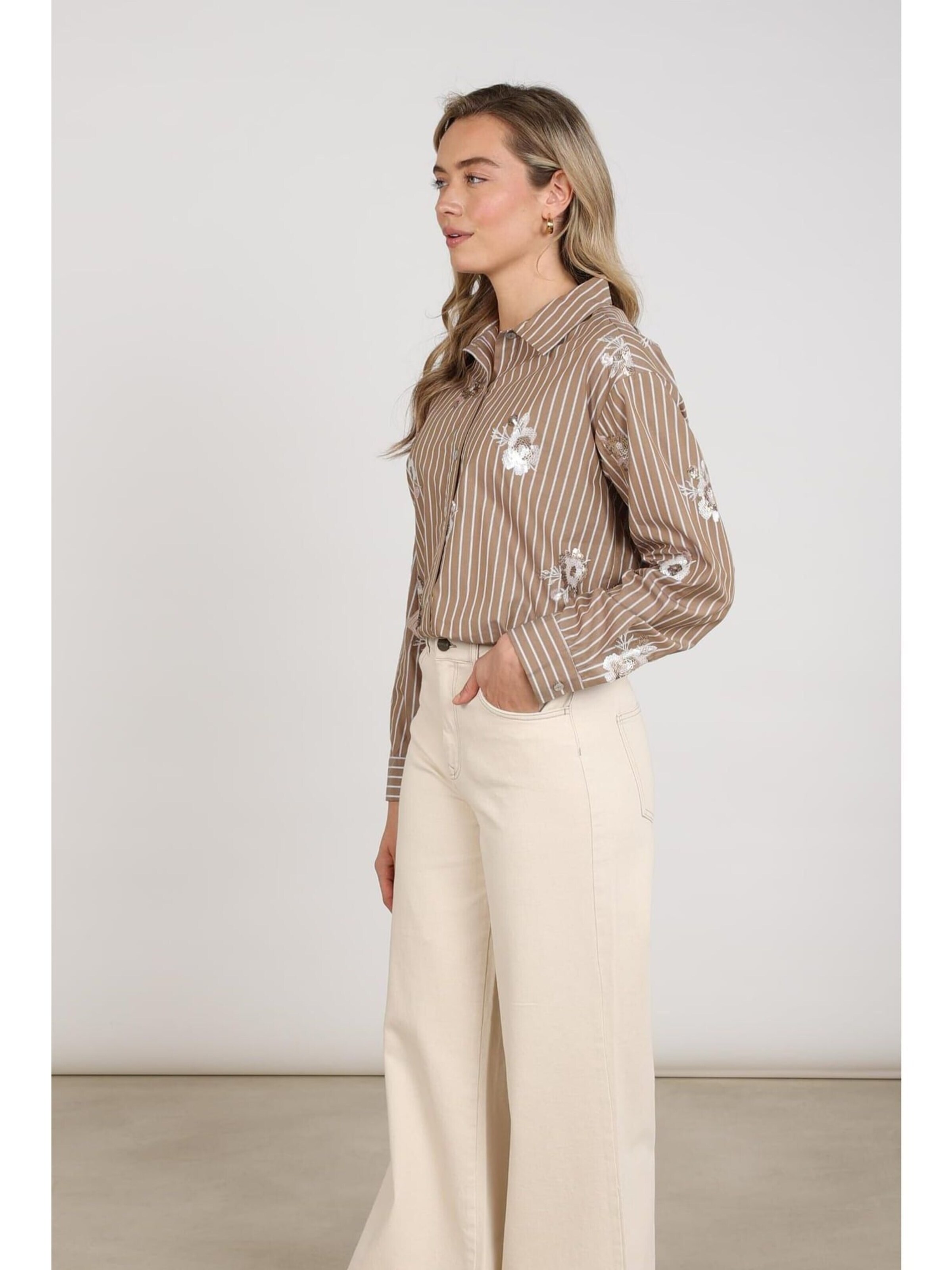 nukus Blouse 'Newport' in Bruin