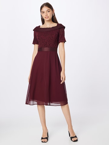 APART Cocktail Dress in Red: front