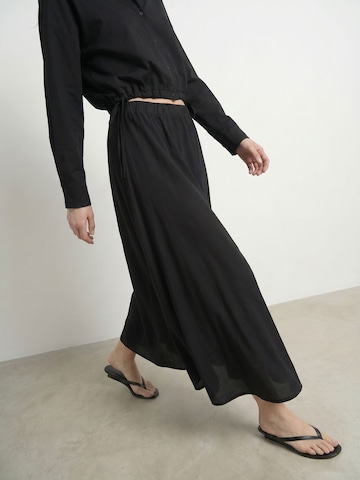HYPEDROP Skirt in Black