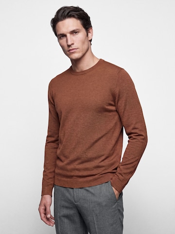BENVENUTO Sweater in Red: front