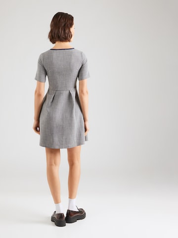 ABOUT YOU Mekko 'Fiona' värissä harmaa