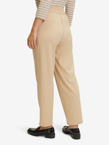 regular Pantaloni con pieghe di Betty Barclay in beige