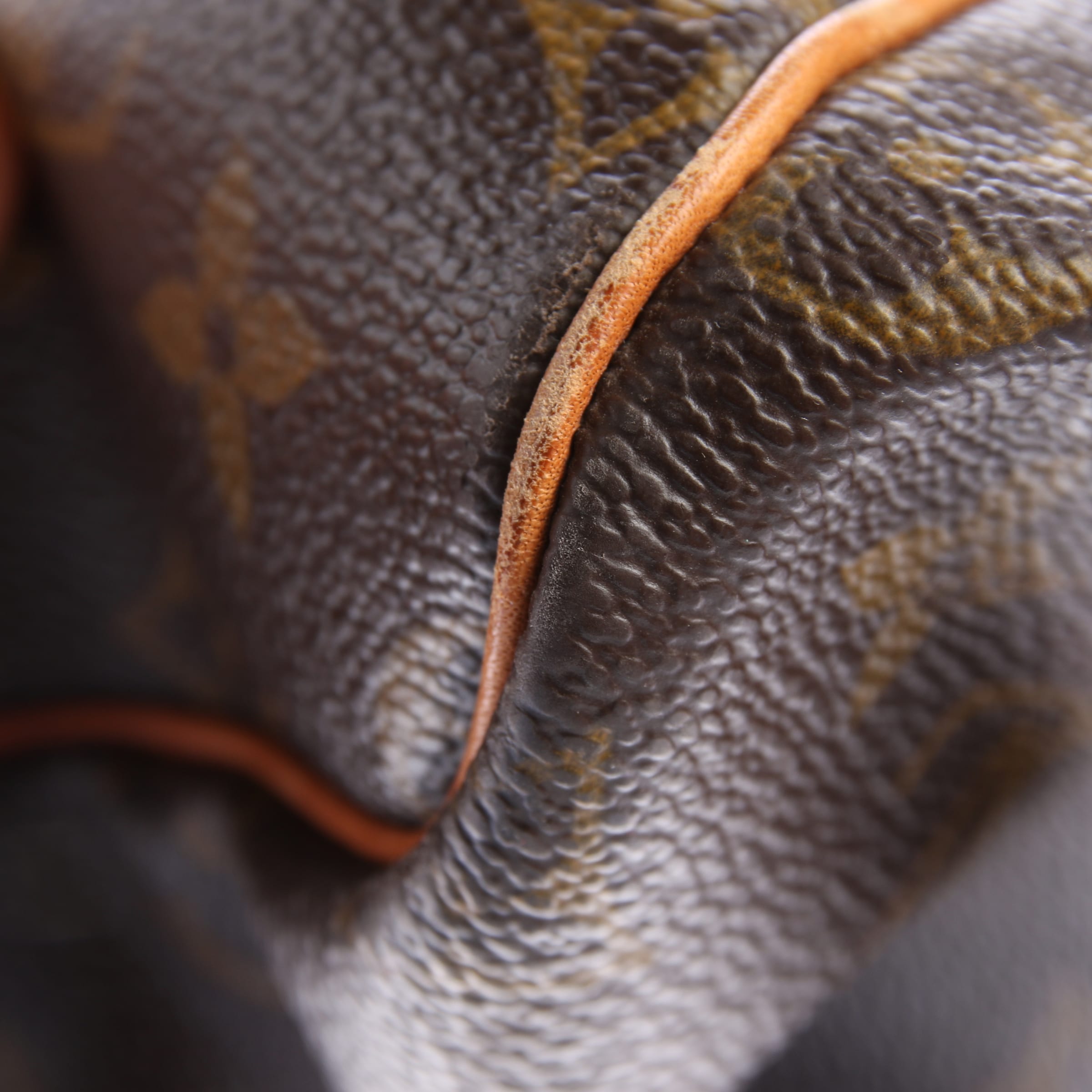 Louis Vuitton Bag in One size in Brown