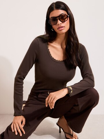 ruda Friends Like These Marškinėliai: priekis