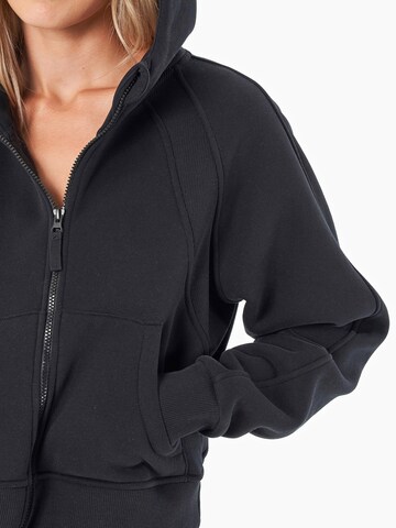 Organication Sweatjacke in Schwarz