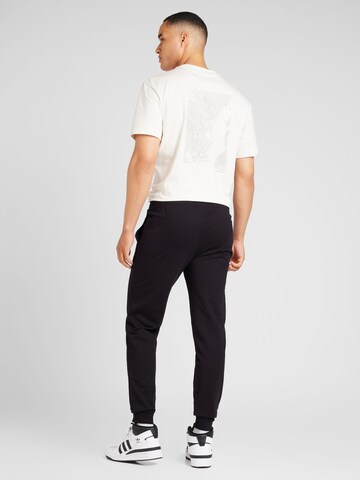 Trening de la EA7 Emporio Armani pe negru