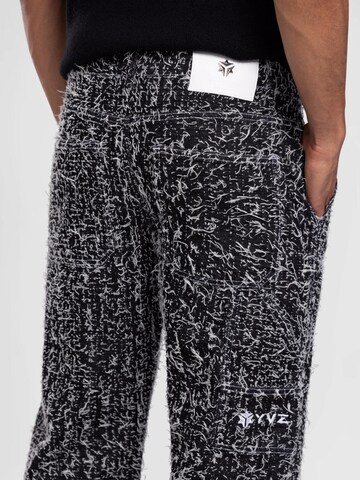 YVZ Denim Baggy Jeans 'Cassiopeia' in Black