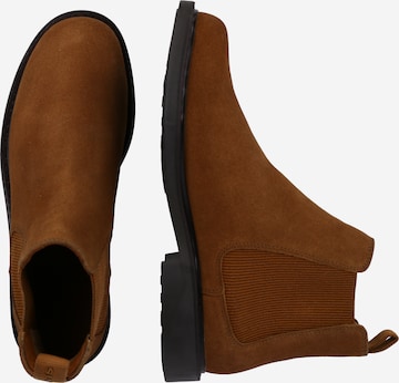 LEVI'S ® Chelsea Boots in Brown