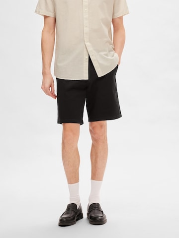 SELECTED HOMMEregular Chino hlače 'Bill' - crna boja: prednji dio