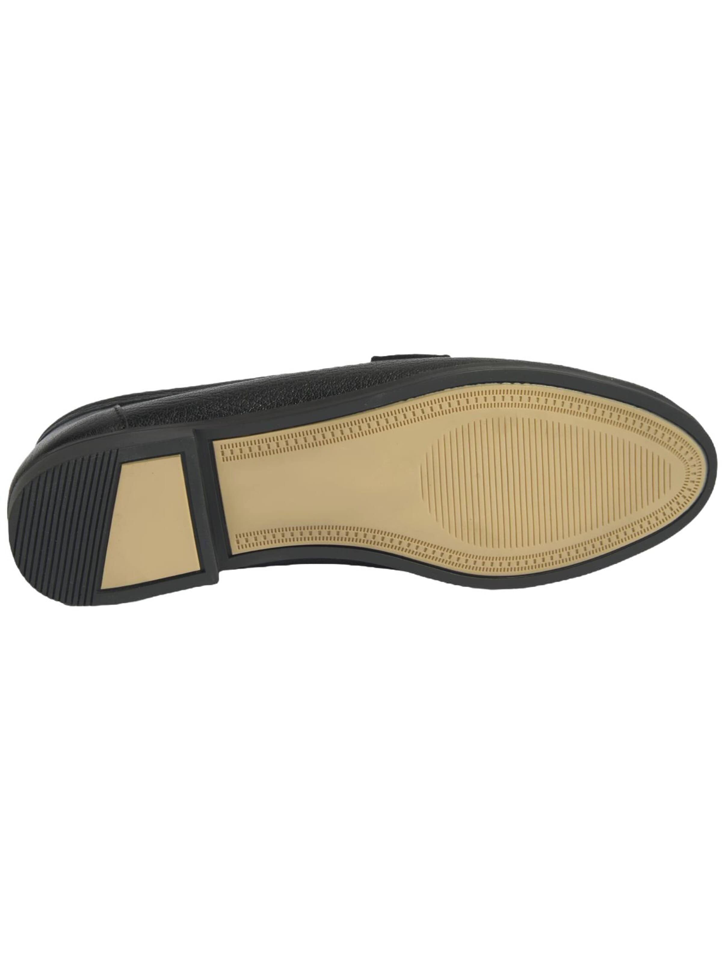 Desa Moccasin in Black