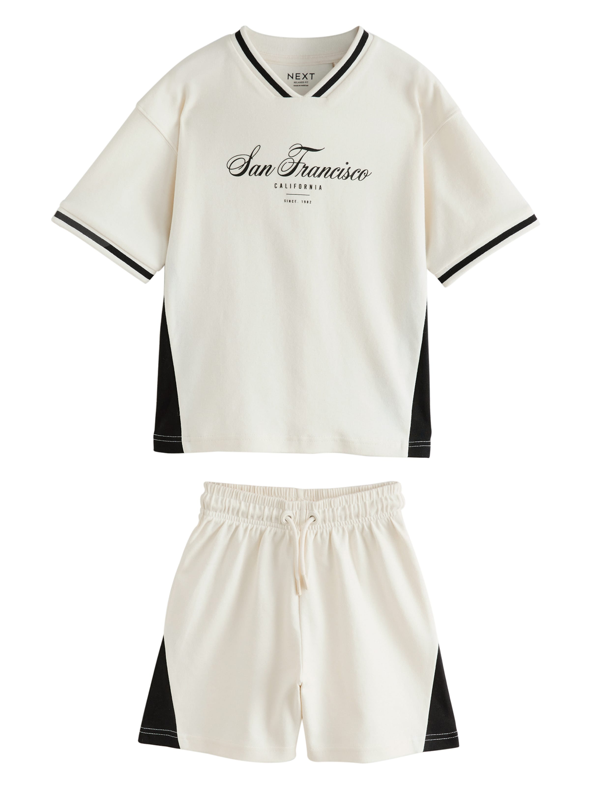 Set de la Next pe bej: față