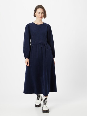 Robe oversize Warehouse en bleu : devant