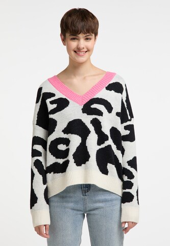 MYMO Sweater in White: front