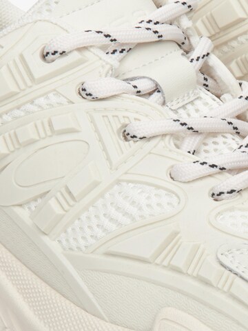 Estro Sneakers '8880' in Beige