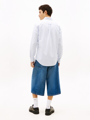 Tommy Jeans Regular fit Button Up Shirt in Blue