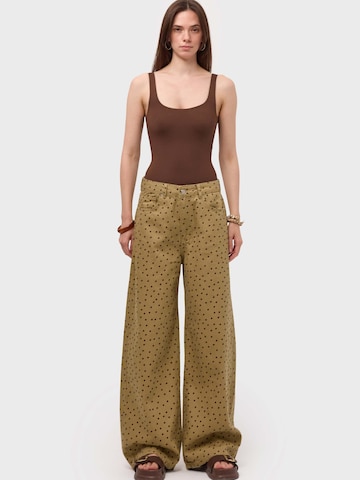 IT'S BASIC Baggy Jeans 'POLKA BAGGY LOW RISE JEANS' in Geel