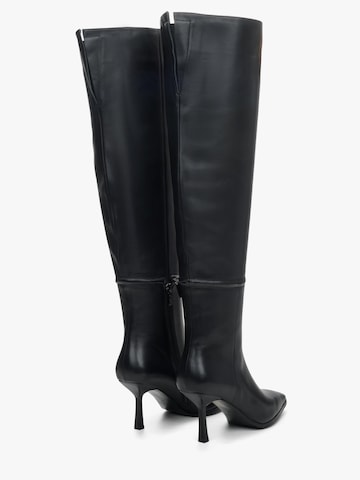 Boots '2332-6' di Estro in nero