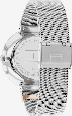 Montre à affichage analogique TOMMY HILFIGER en argent